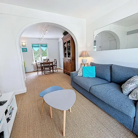 Hébergement de vacances Jolie Maison à 400m De La Plage, Proche Centre-ville, Avec Terrasse Et Wifi Gratuit - Fr-1-361-55 *