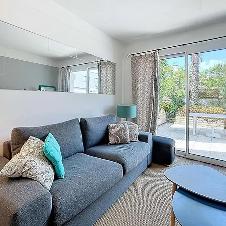 Hébergement de vacances Jolie Maison à 400m De La Plage, Proche Centre-ville, Avec Terrasse Et Wifi Gratuit - Fr-1-361-55 Donville-les-Bains