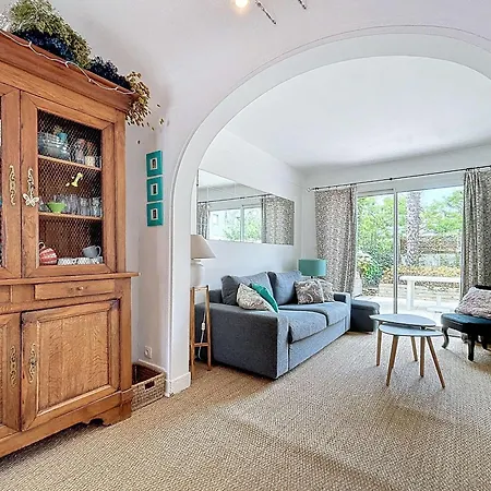 Holiday home Jolie Maison A 400m De La Plage, Proche Centre-ville, Avec Terrasse Et Wifi Gratuit - Fr-1-361-55